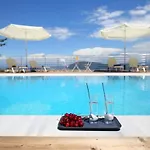 Villa On The Clouds *